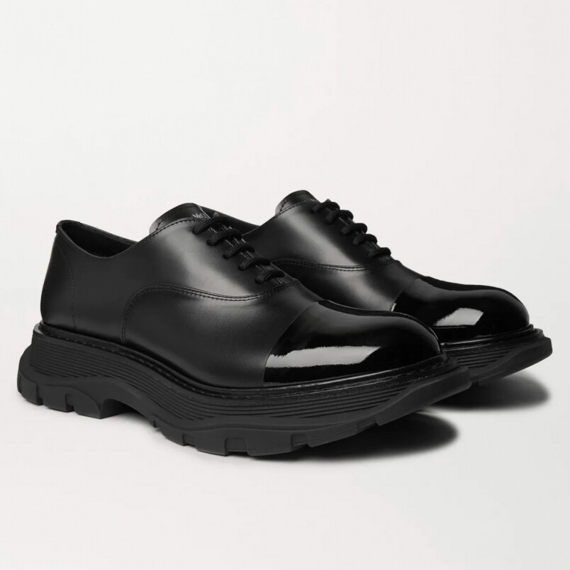 推介防水皮鞋，留意各種物料與鞋底的防水能力
