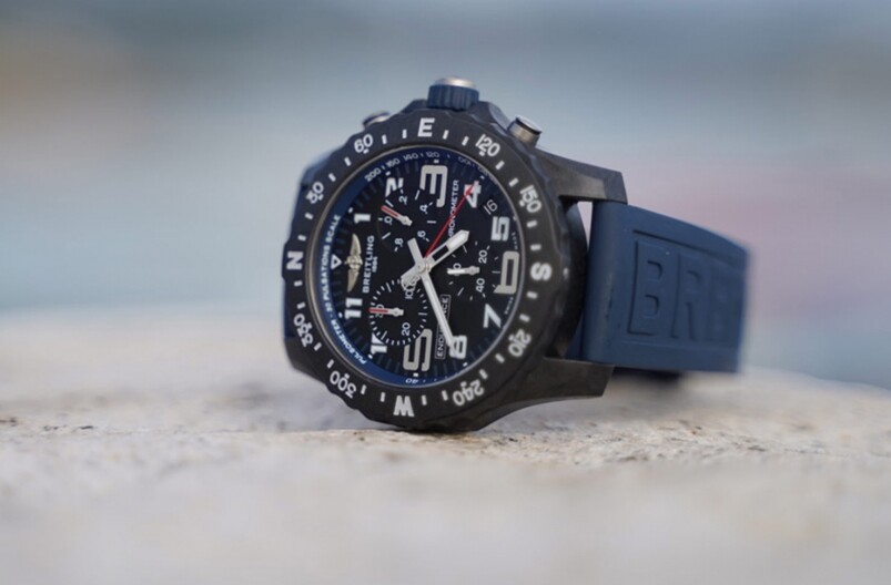 而作為針對戶外活動設計的手錶，不以機械機芯為心臟是對的，Breitling Endurance Pro使