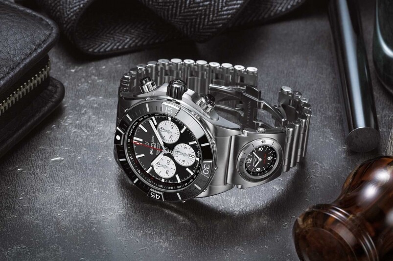 Super Chronomat B01 44 Super Chronomat B01 44