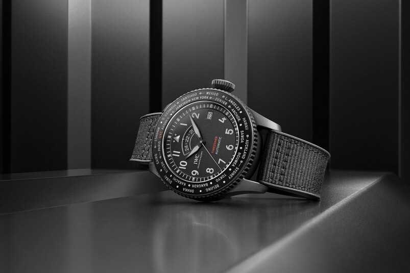 IWC Pilot’s Watch Timezoner TOP GUN Ceratanium 價錢 介紹 IWC Pilot’s Watch Timezoner TOP GUN Ceratanium 價錢 介紹