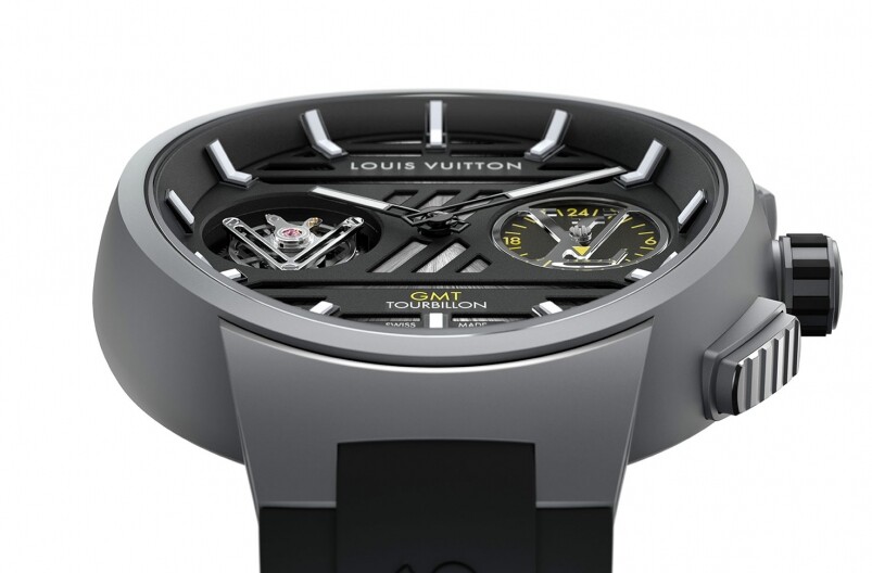 全新的Tambour Curve GMT Flying Tourbillon錶殼外型設計，是由去年面世的Tambour Curve Flying Tourbillon Poinçon de Genève