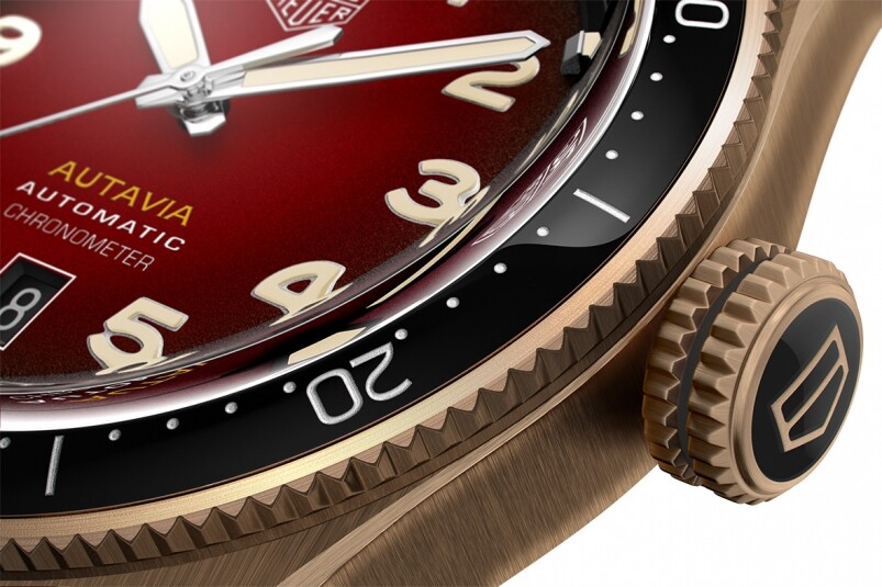 TAG Heuer送上新春驚喜！推出Autavia特别版紅色腕錶及個人專屬利是封